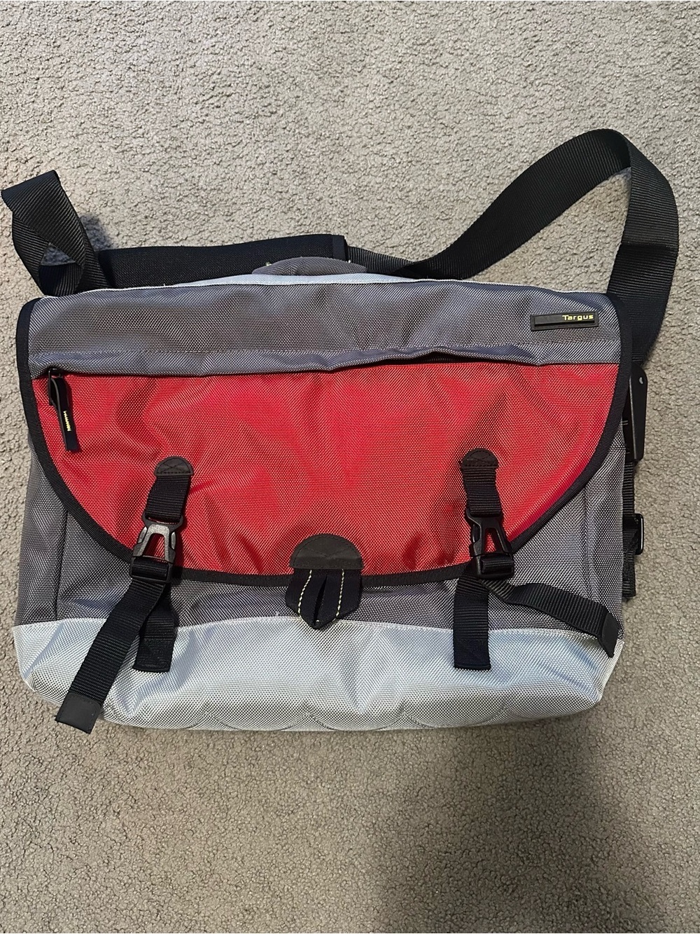 Targus Men’s Red and Gray Messenger Bag fit 15” laptop